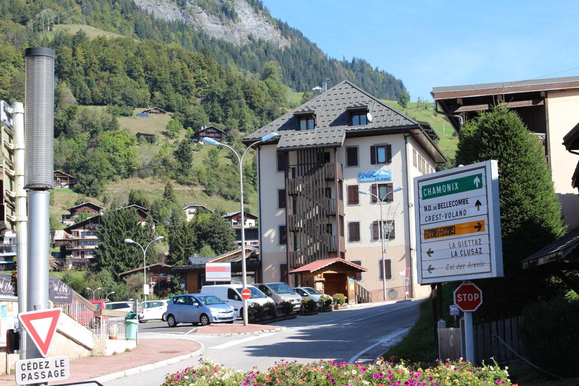 Hotel Le Montblanc Flumet Exterior foto